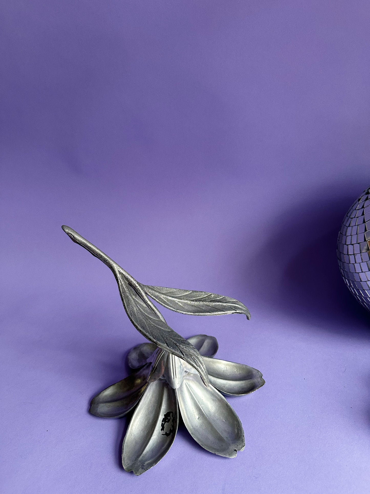 Mid Century Lotus Flower Ashtray With All Six Removable Petals