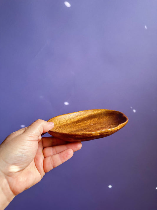 Vintage Monkey Pod Wooden Throw Dish
