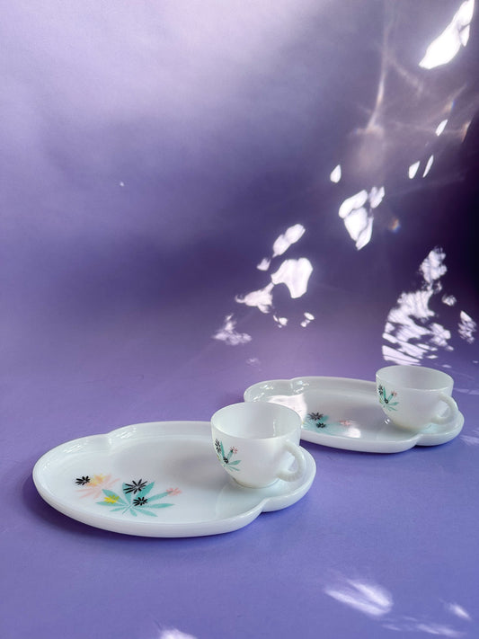 Rare Federal Atomic Flower Milk Glass Patio Snack Set Vintage Mid-Century Modern