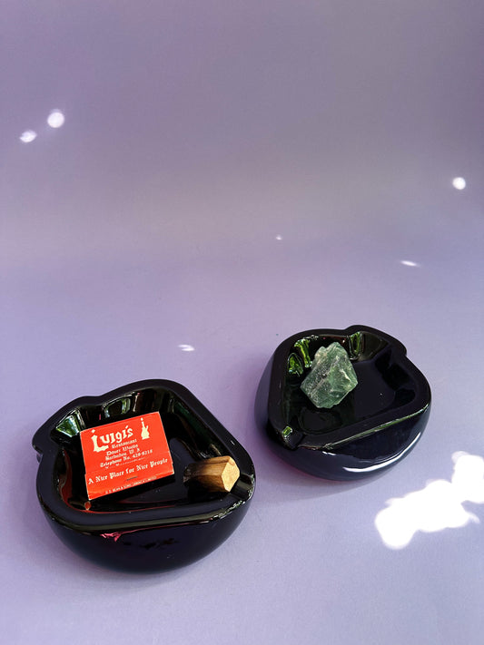 Vintage Black / Pink Ceramic Spade Post Modern Ashtrays