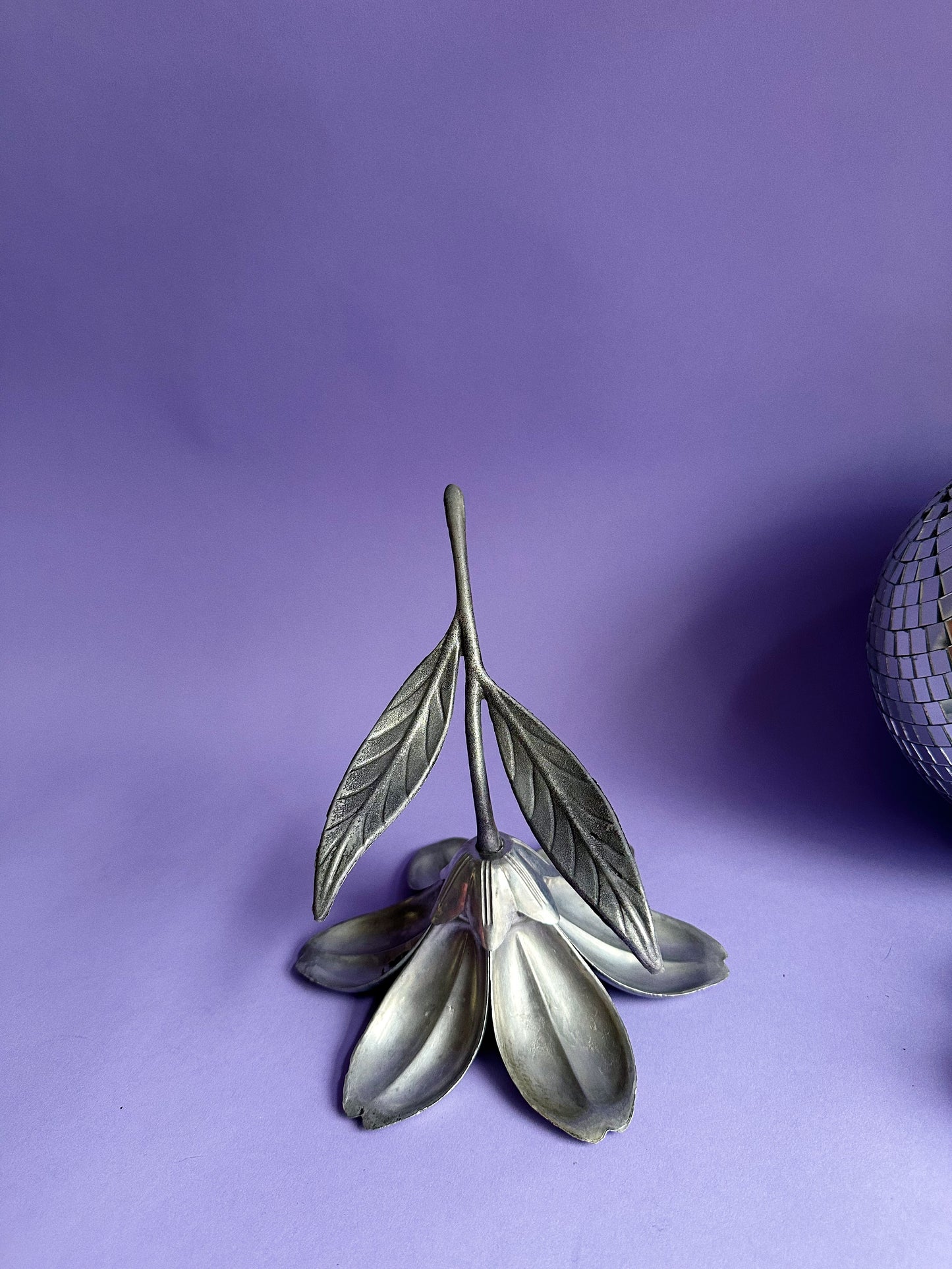 Mid Century Lotus Flower Ashtray With All  Six Removable Petals