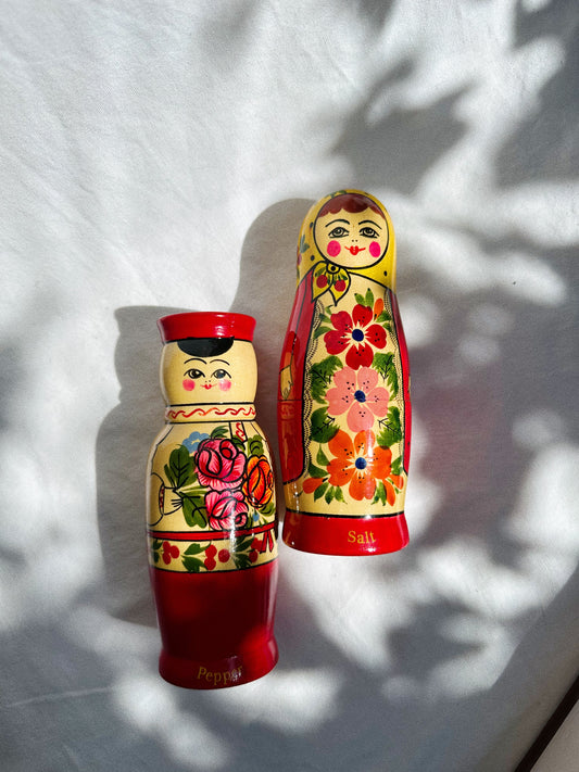 Vintage Matryoshka Nesting Doll Salt & Pepper Shakers