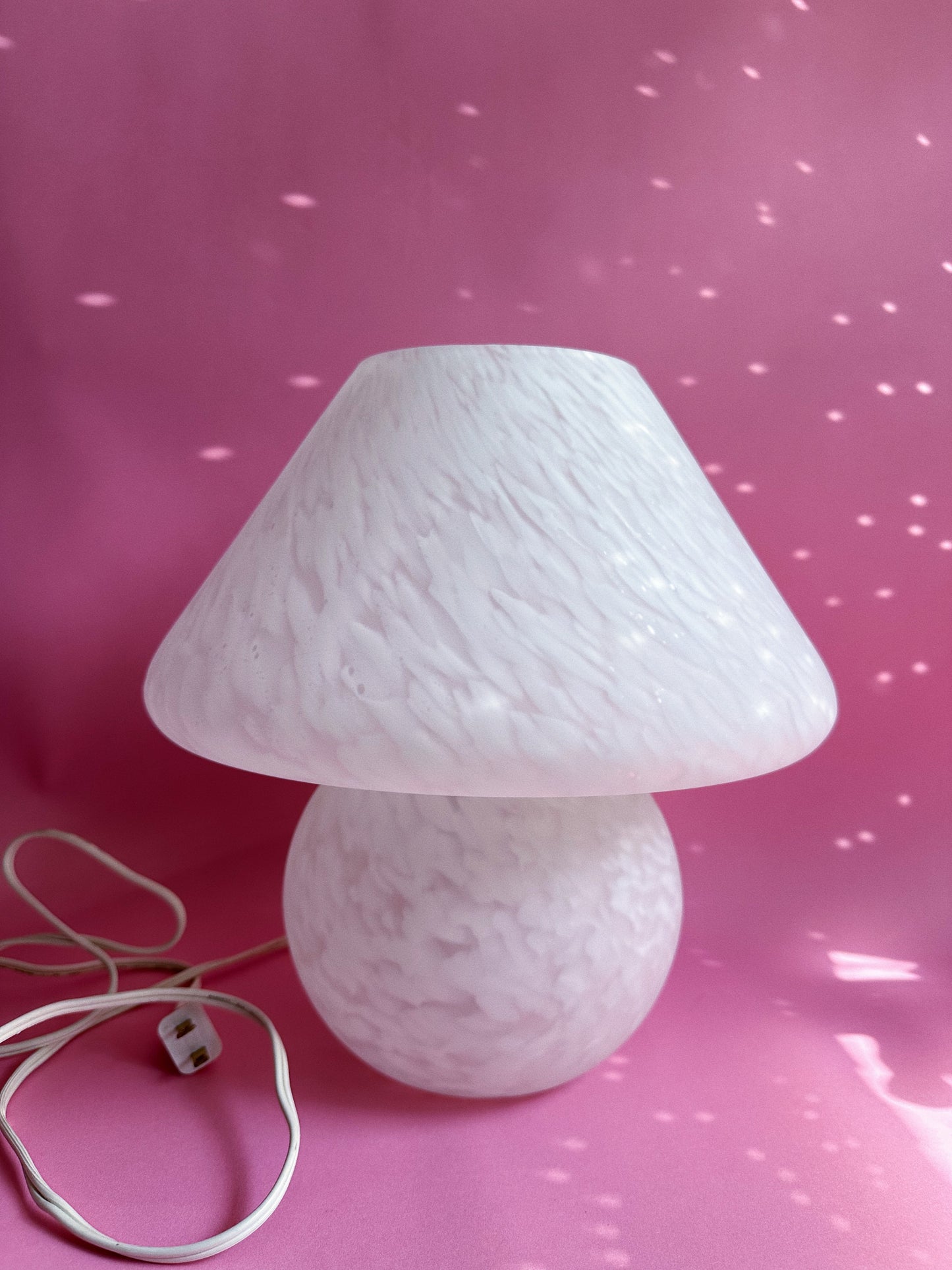 Vintage MCM Murano White Swirling Art Glass Mushroom Lamp Tested Works 12"X10"