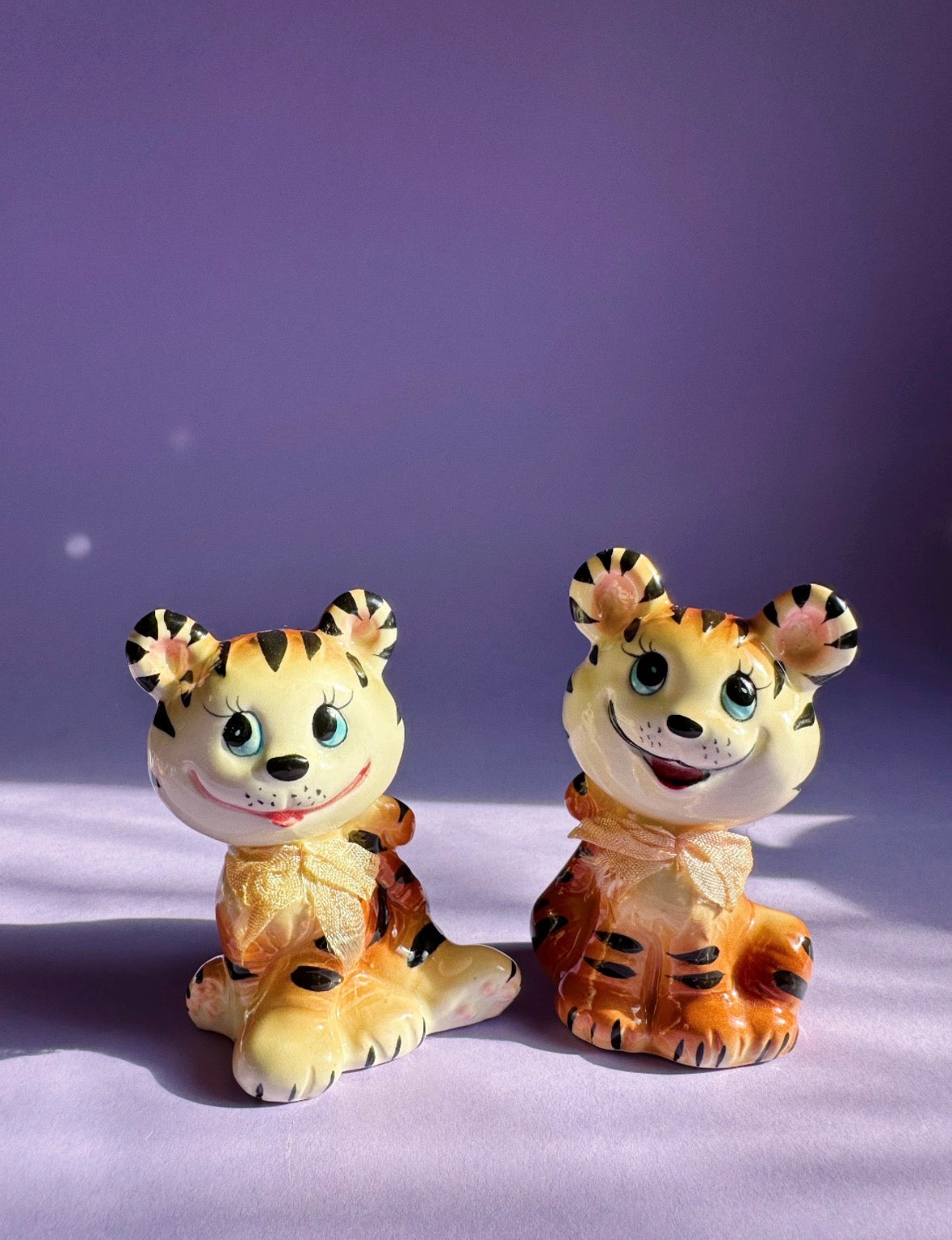 Vintage Tiger Salt & Pepper Shakers