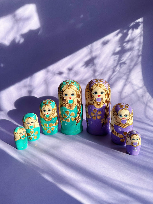 Large Matryoshka Nesting Dolls