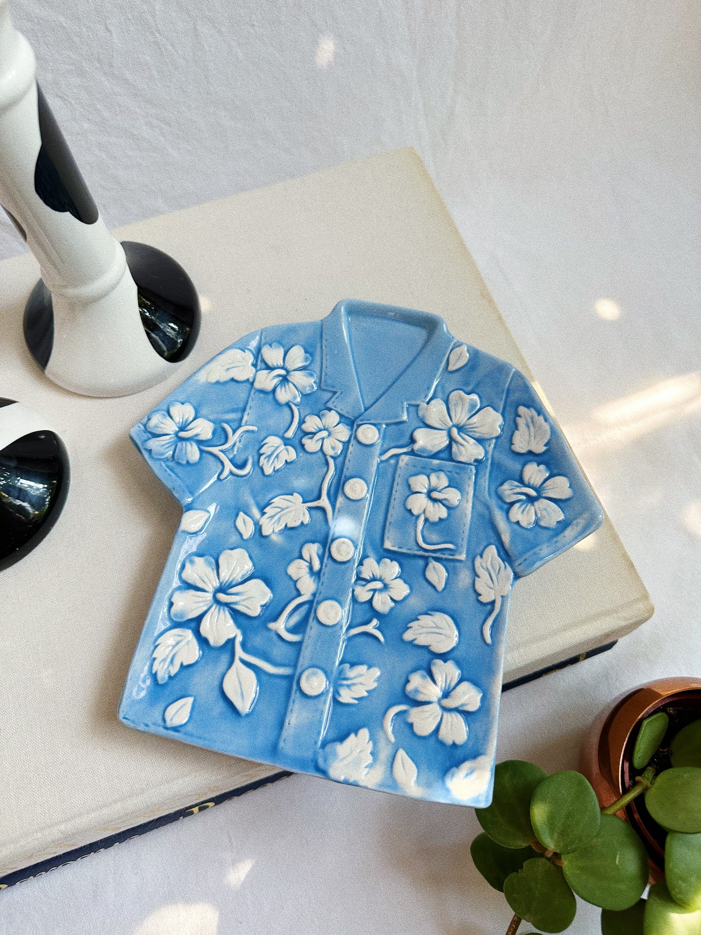 Vintage Glazed Ceramic Hawaiian Blue Shirt Dish