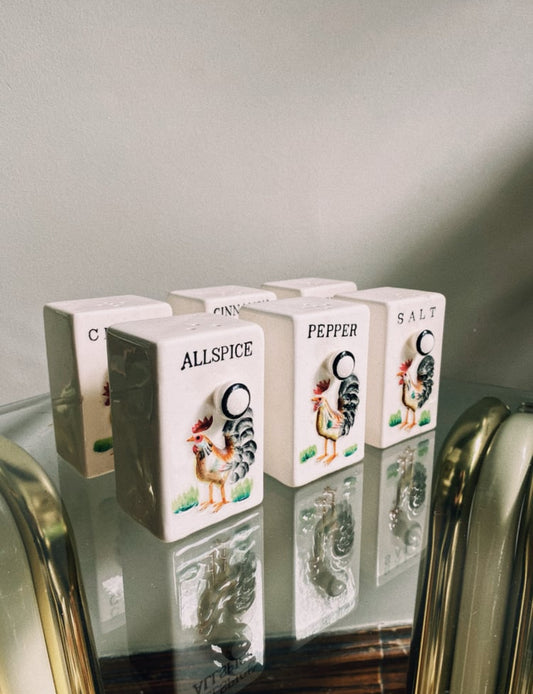 Vintage Rooster Spice Shaker Set