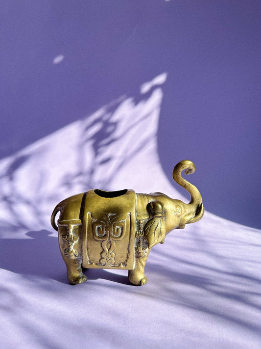 Heavy Vintage Brass Elephant Planter / Bank Shelf Sitter Ornate Decorative