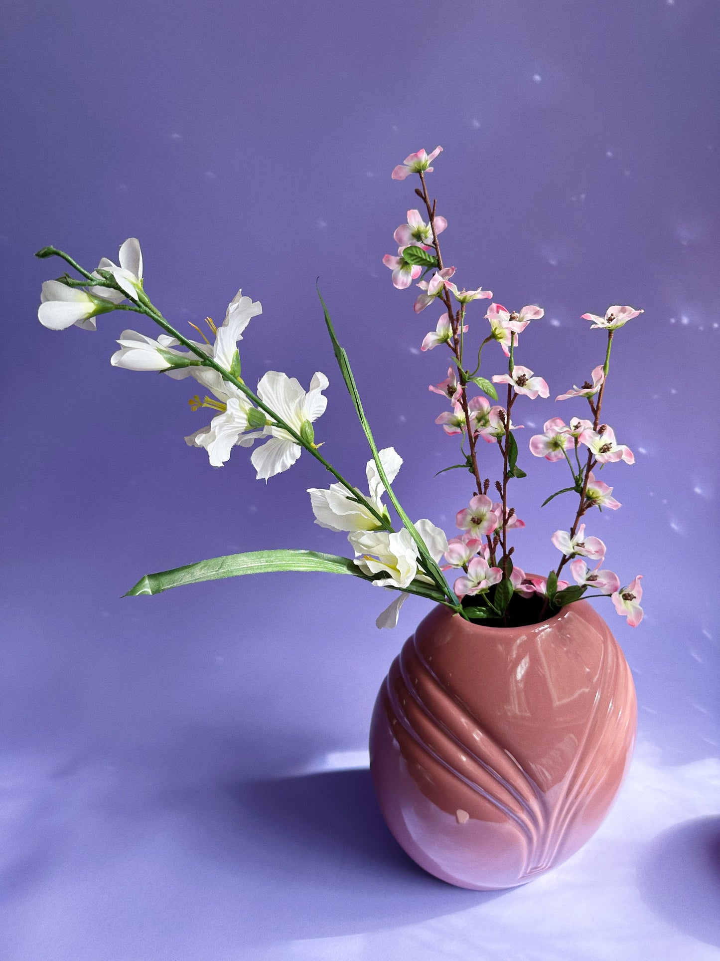 Vintage Post Modern Flower Vase Haeger