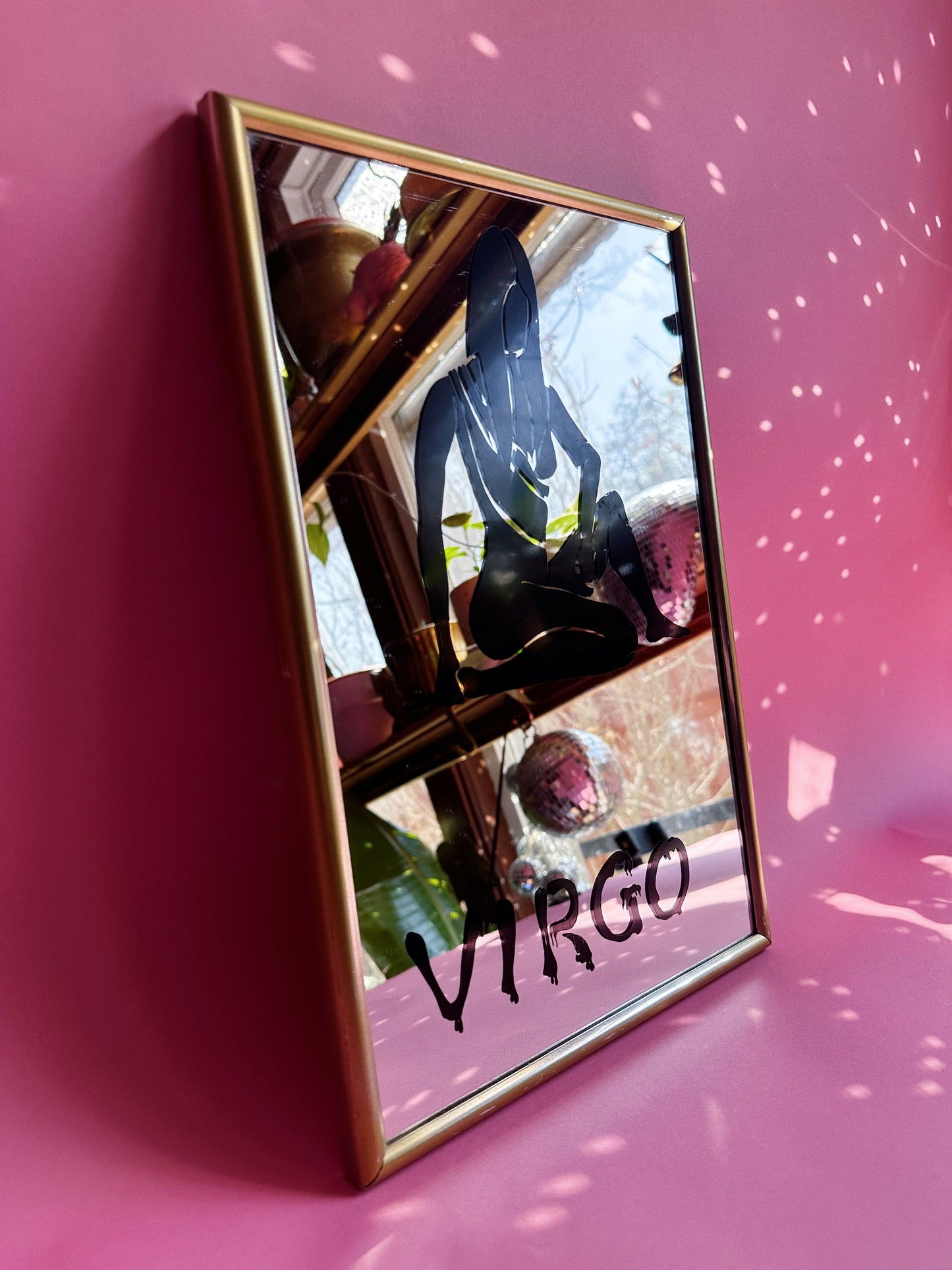Vintage 1977 Virgo Retro Mirror