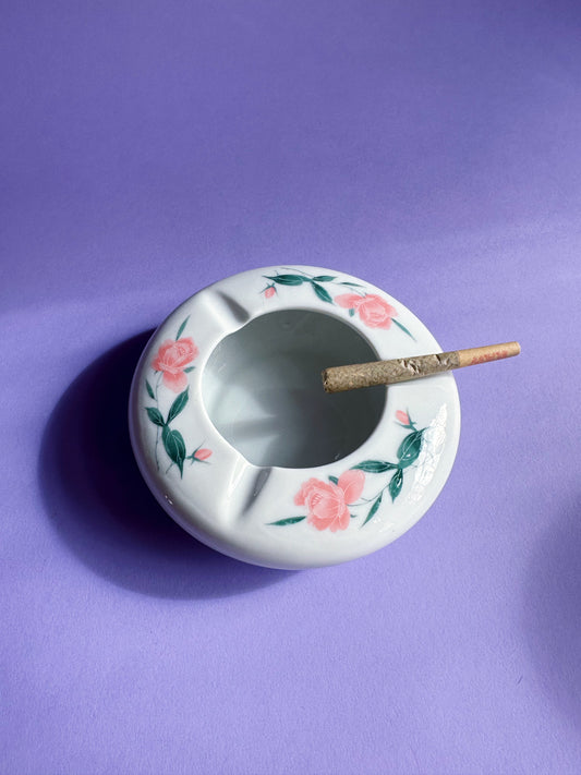 Sweet Vintage Liling Pink Floral Ashtray