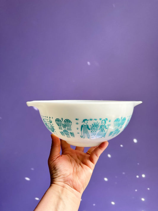 Vintage Pyrex Amish Butterprint Cinderella Bowl 443