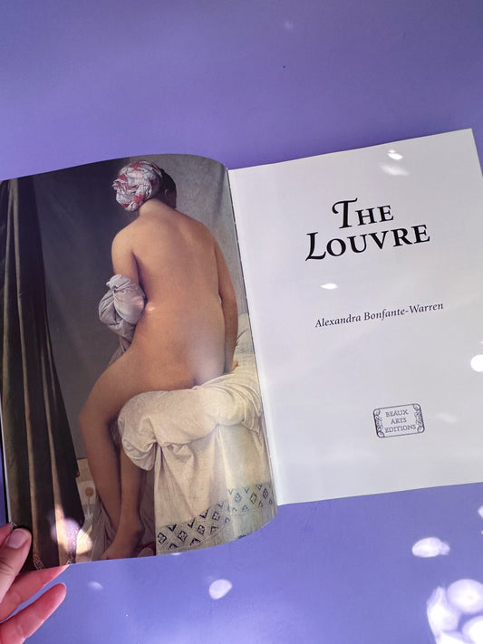 Hardcover The Louvre Coffee Table Book