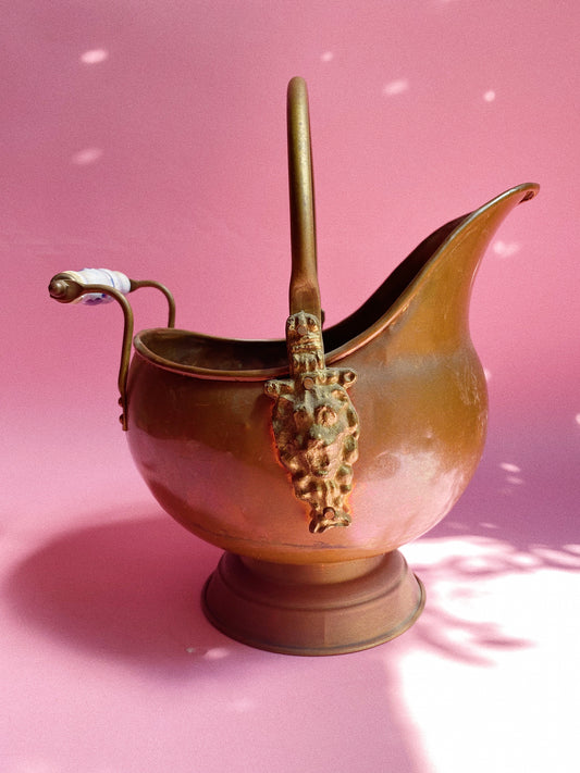 Antique Copper & Brass Fireplace Coal Scuttle Bucket With Delph Handle & Lion Heads