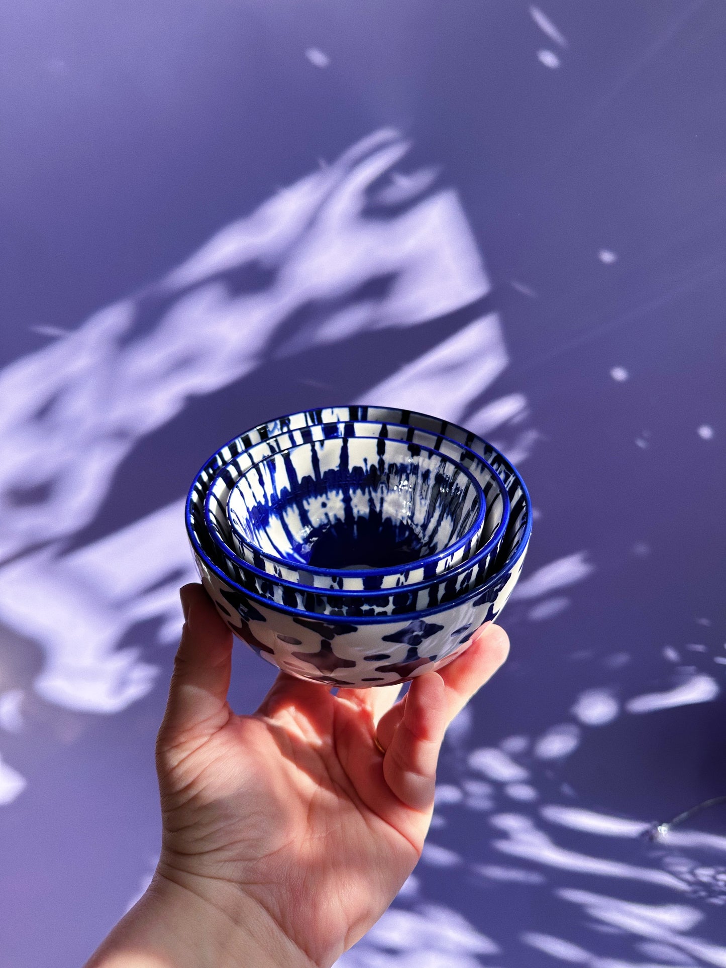 West Elm Indigo Tie Dye Nesting Bowls Set of 3 Cobalt Blue White Retired