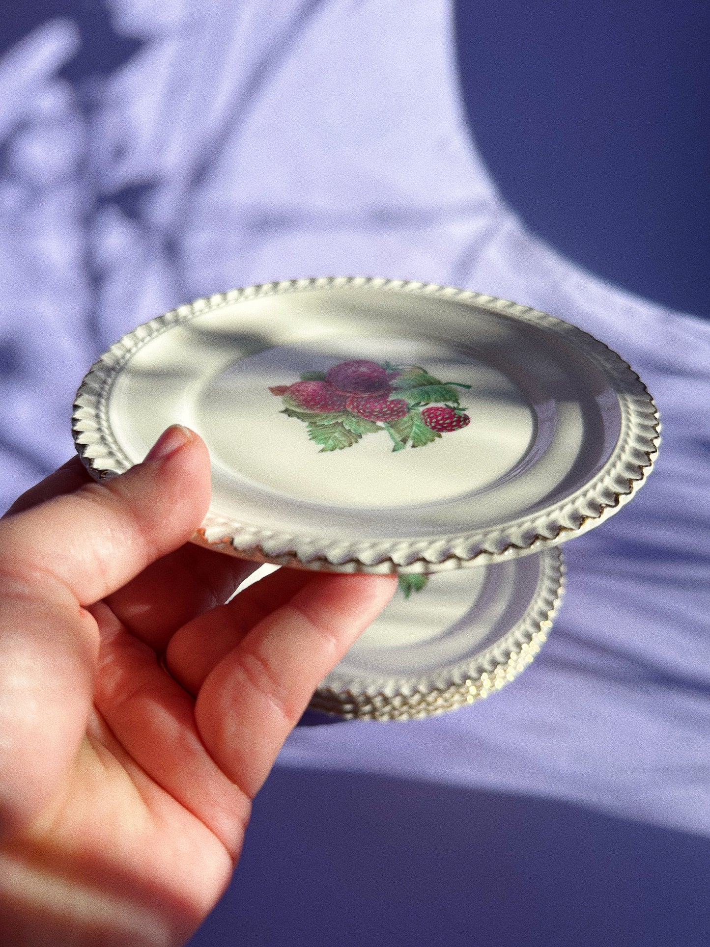 Vintage Set of 6 Berry Plates w/ Wavy Gold Trim