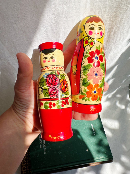 Vintage Matryoshka Nesting Doll Salt & Pepper Shakers