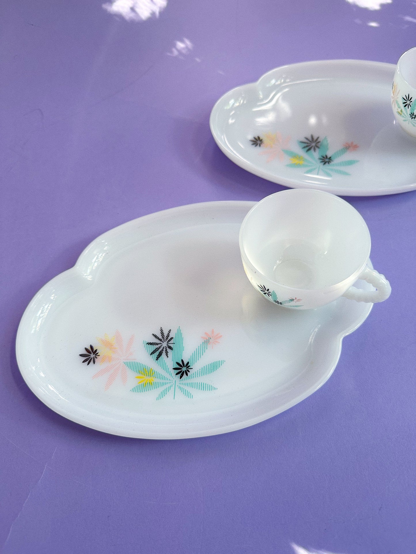 Rare Federal Atomic Flower Milk Glass Patio Snack Set Vintage Mid-Century Modern