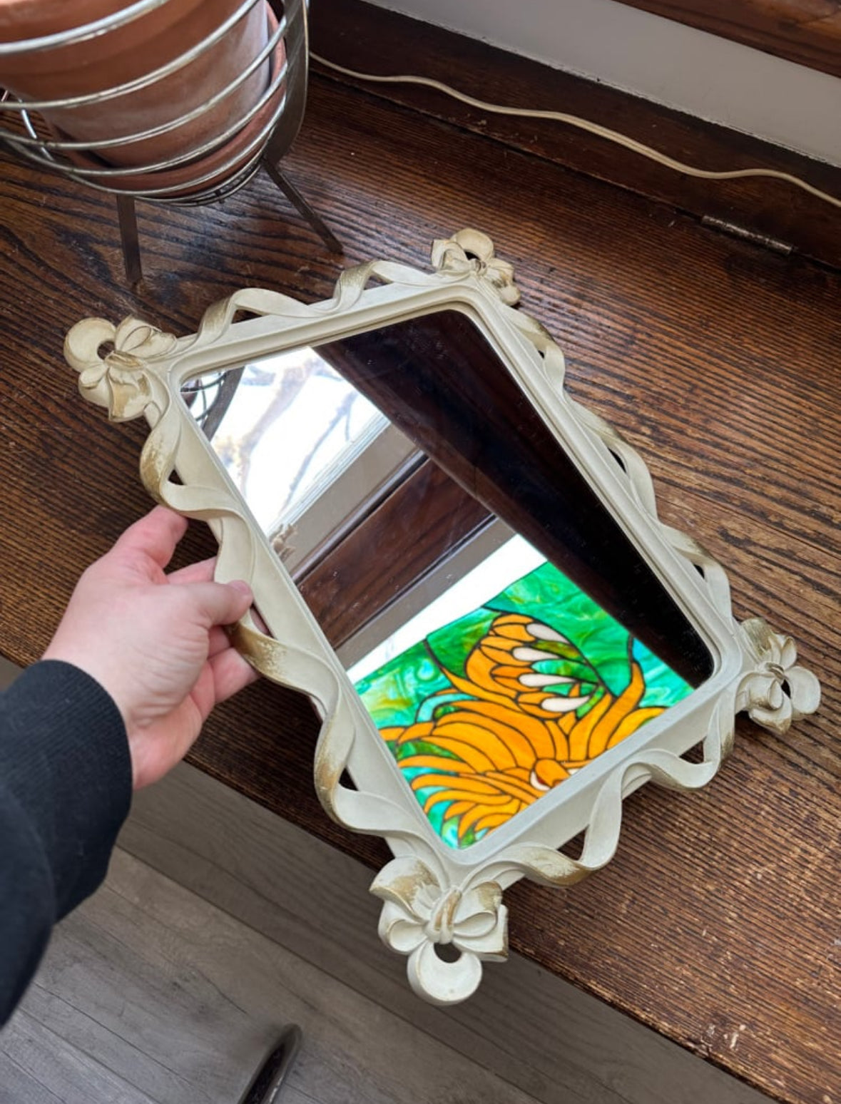 Vintage Syroco MCM Hollywood Regency Gilded Wall Mirror Bows