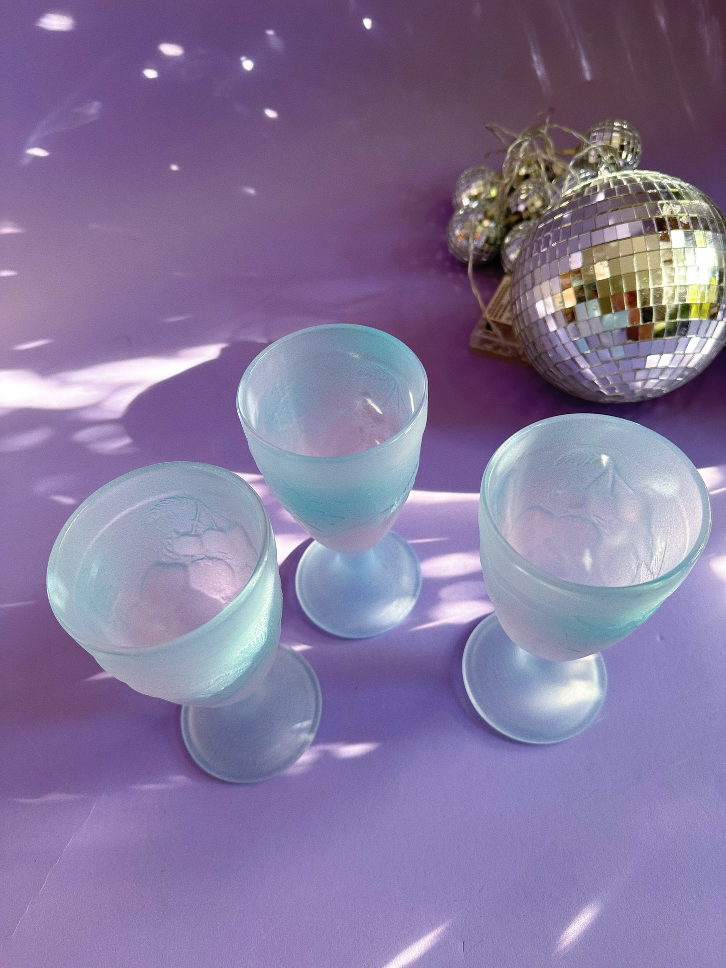 Luminarc Sundae Glasses Frosted Vintage Set (3) Cups Embossed Fruit Blue Purple