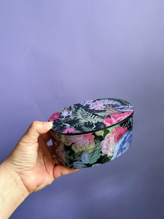 Vintage 80s Floral Plastic Lidded Oval Box