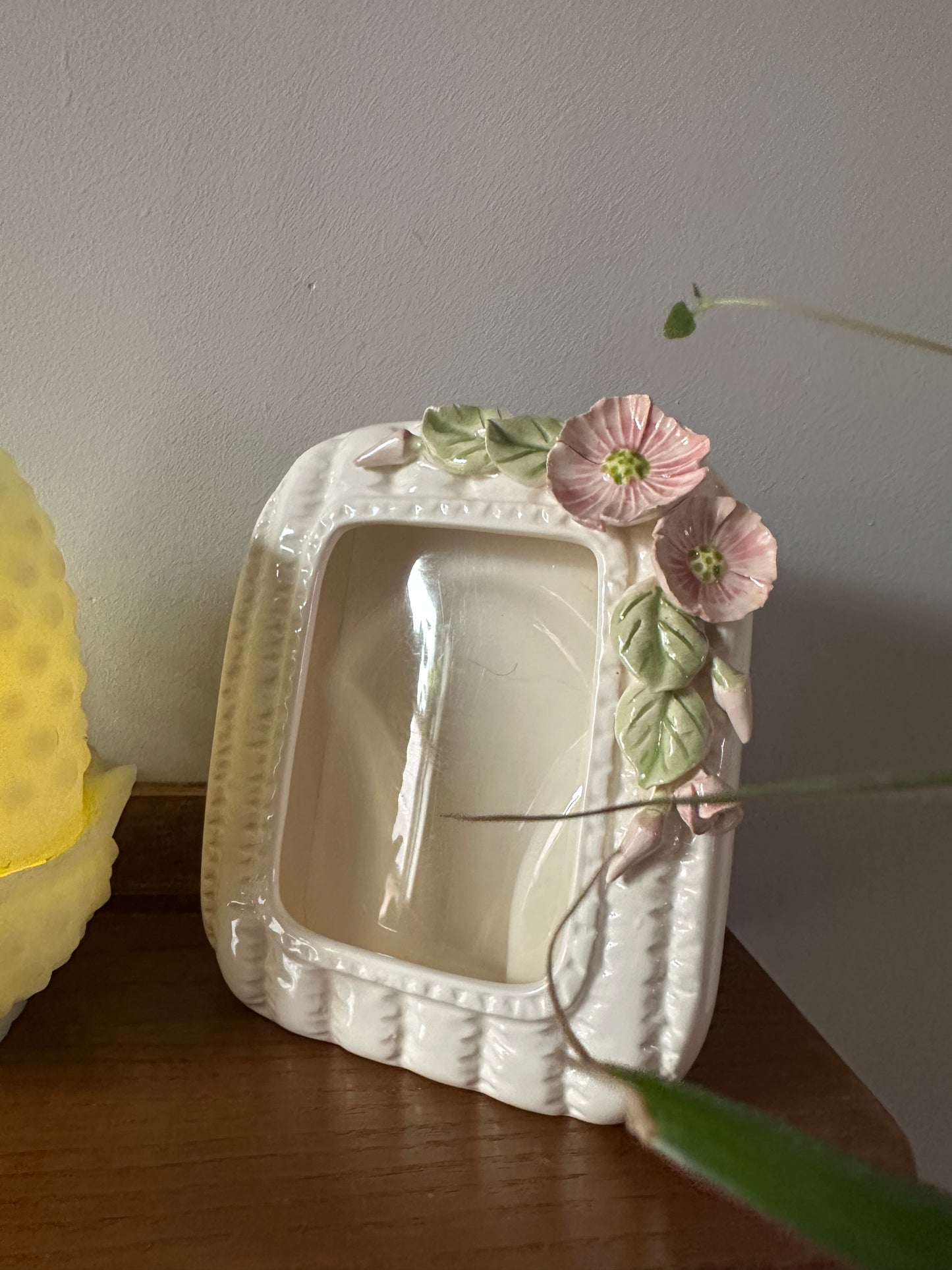 Sweet Porcelain Floral Pictue Frame 3 x 5 Photo