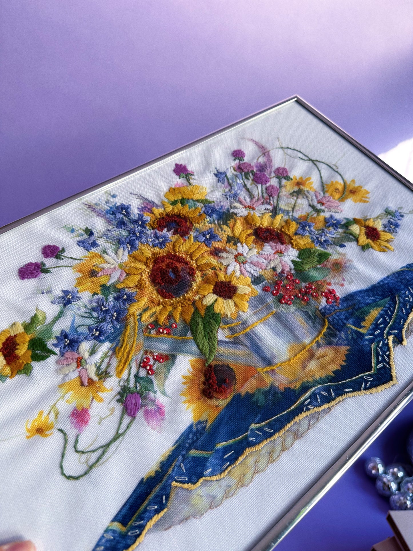 Vintage Sunflower Bouquet Crewel Embroidery Complete Needlepoint