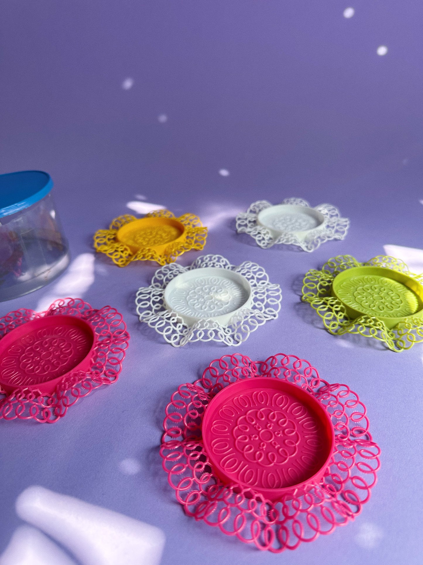 Vintage Lustro-Ware Plastic Lace Ruffled Edge Coasters Set of 6 Original Box Japan