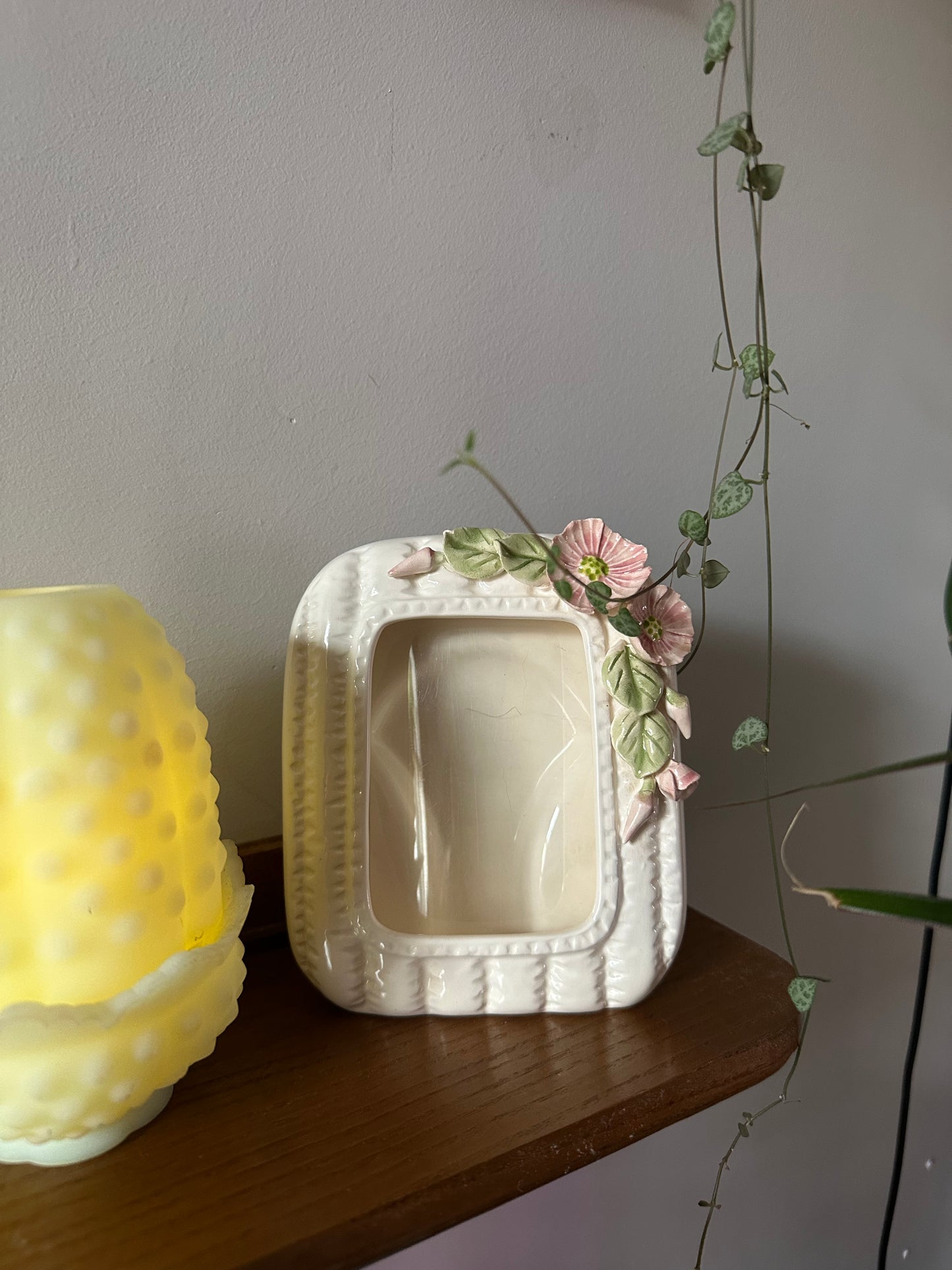 Sweet Porcelain Floral Pictue Frame 3 x 5 Photo