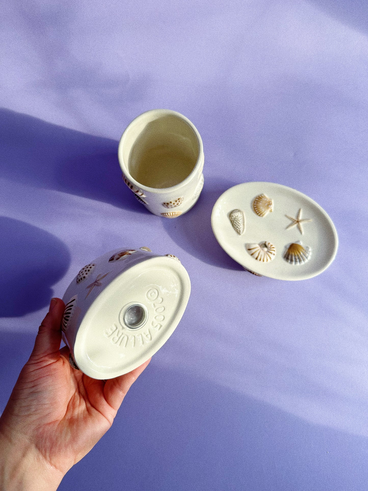 Early 2000s Ceramic Seashell Washroom Set