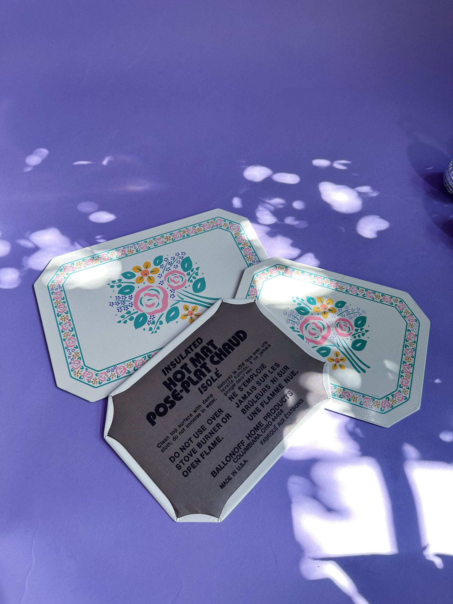 Vintage 80s Floral Metal Tray & Matching Heat Pads / Hot Mats