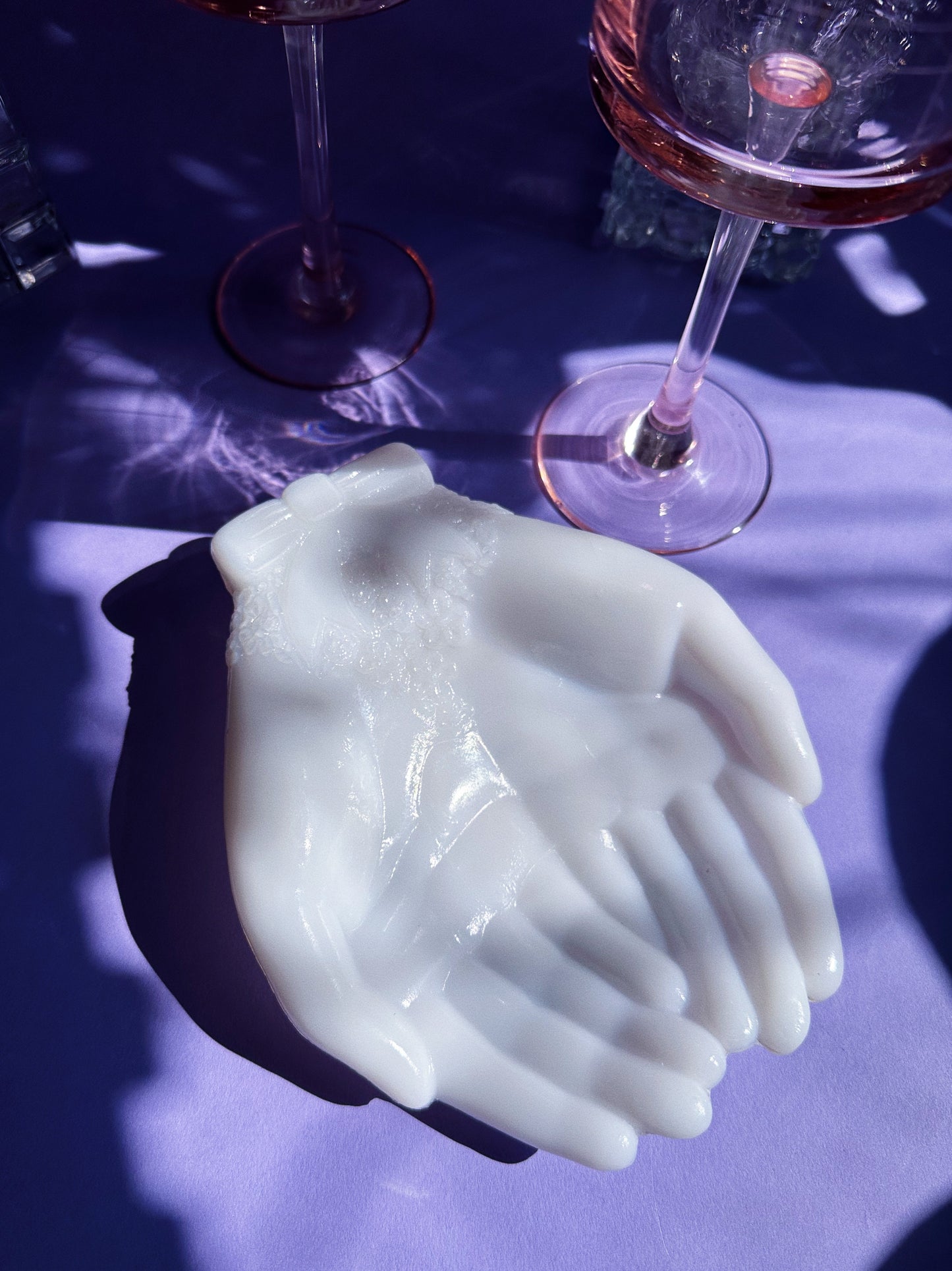 Vintage Avon Touch Of Beauty Open Hands White Milk Glass Soap Trinket Dish