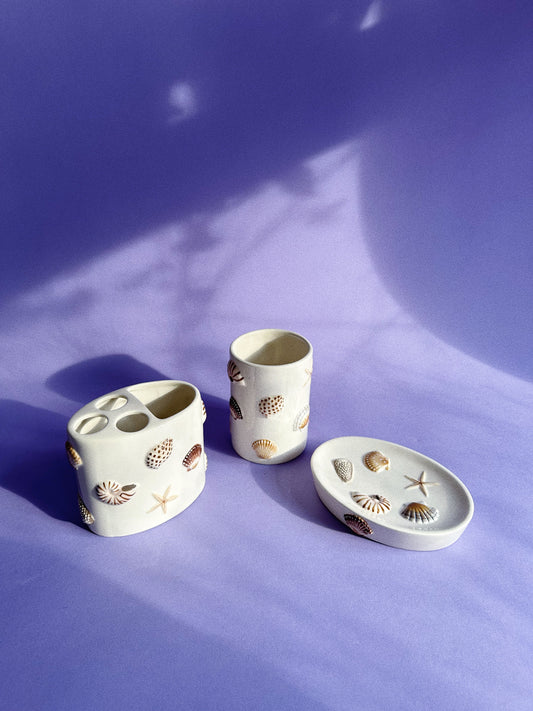 Early 2000s Ceramic Seashell Washroom Set
