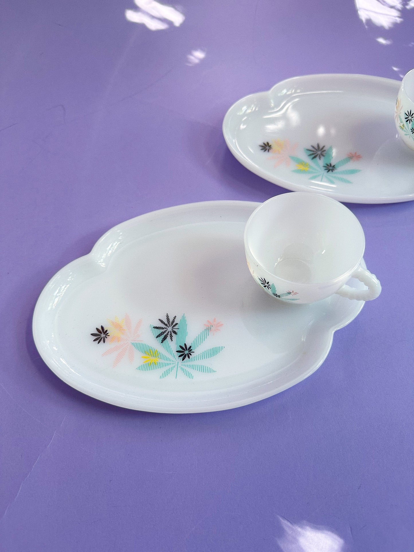 Rare Federal Atomic Flower Milk Glass Patio Snack Set Vintage Mid-Century Modern