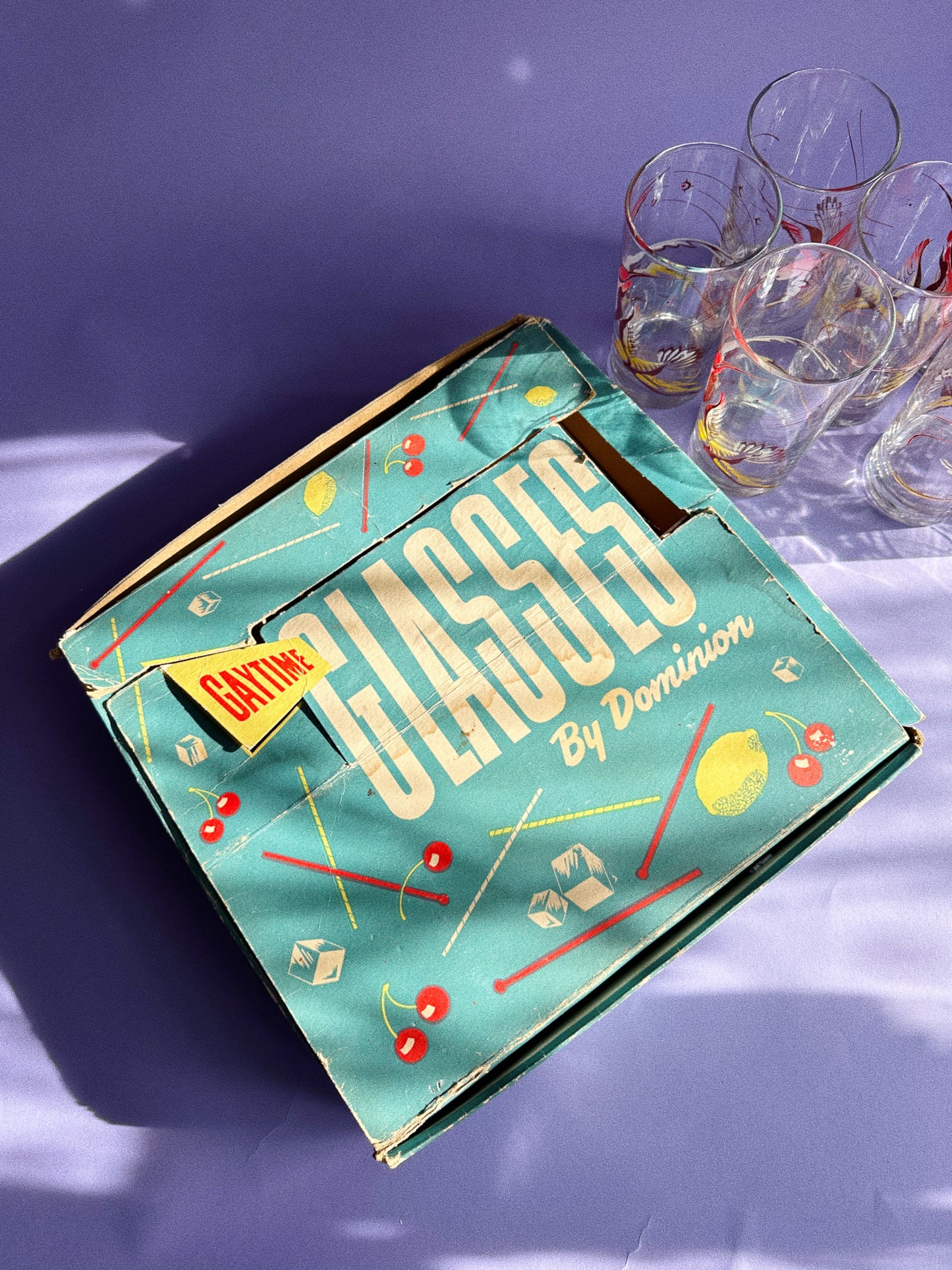 Vintage 1960s Cocktail Glass Set of 8, Red and Yellow Birds In Box Gaytime Glass