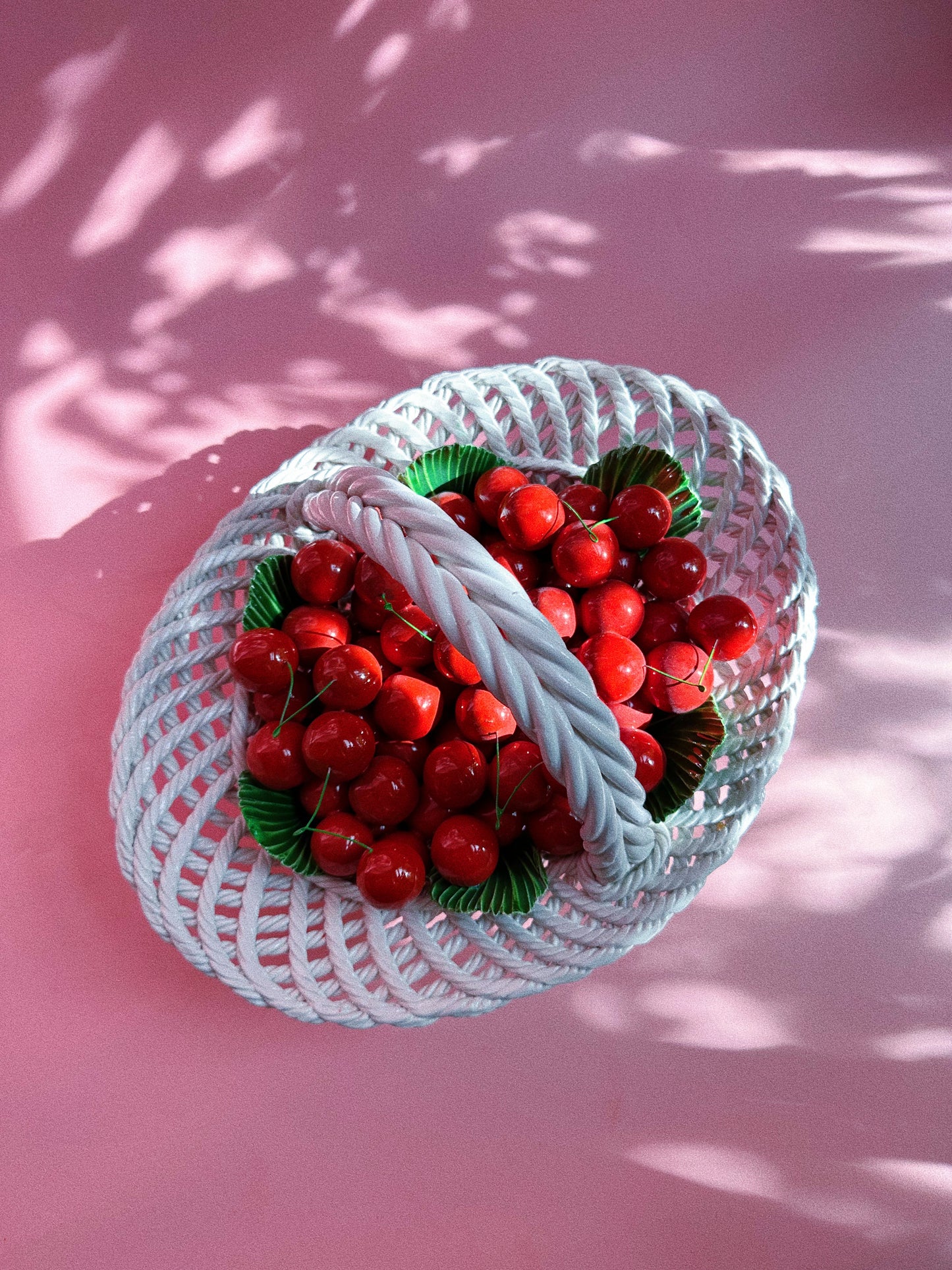Vintage Capodimonte Large Heavy Weaved Cherry Basket Green Leaves Made In Italy