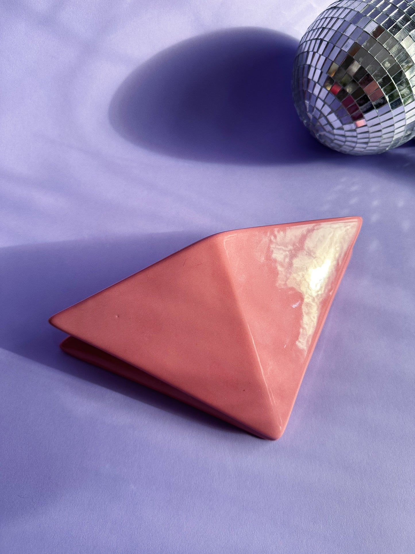 Vintage Post Modern Ceramic Dusty Rose Wall Pocket